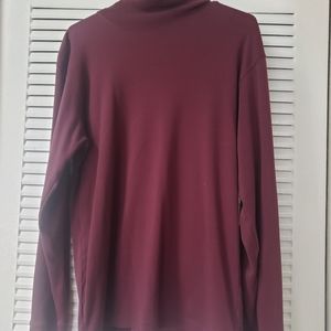 Men's Large Maroon Turtle Neck